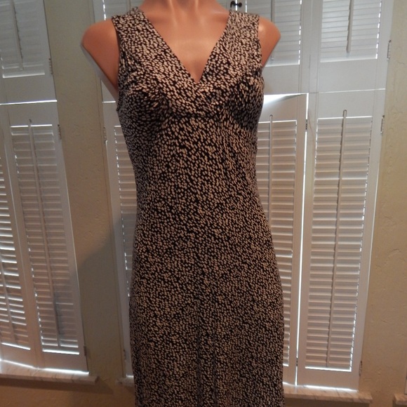 ANN TAYLOR DRESS - Picture 2 of 6